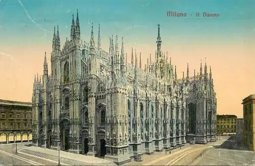 Italy Milan il duomo facade