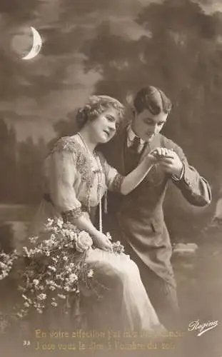 Postcard cpa amoreux romantic couple love idyll coiffure elegance pearls moont