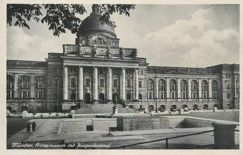 Germany Munchen Armeemuseum mit Kriegerdenkmal
