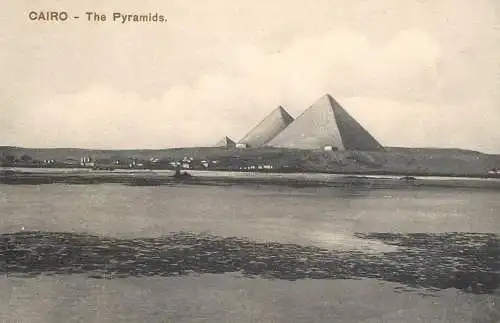 Postcard Egypt Cairo the Pyramids of Guizeh
