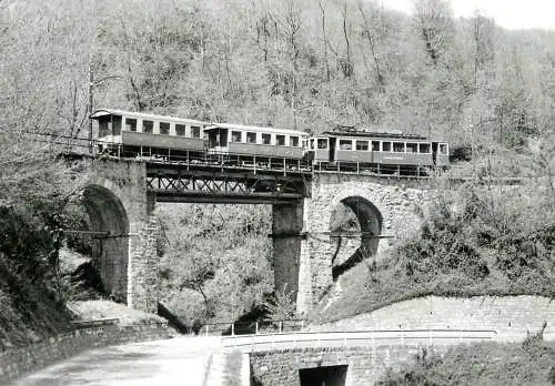 Transportation card trains auf der Ganna Brucke