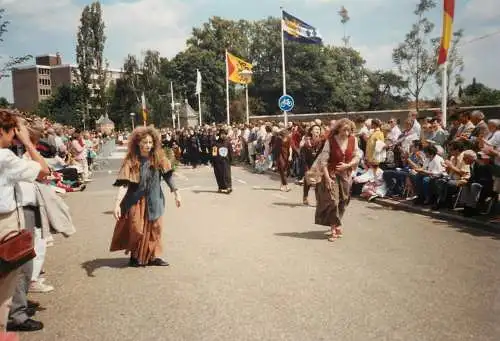 Netherlands Limburg Thorn Kodak photo traditional costumes parade 1993 Sitkard