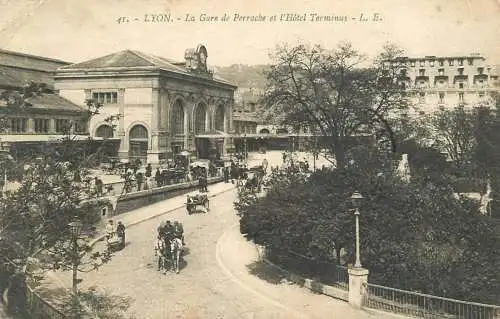 France Rhône Lyon la Gare de Perrache et l'Hotel Terminus