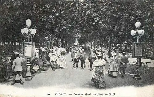 France Allier Vichy Grande allee du parc