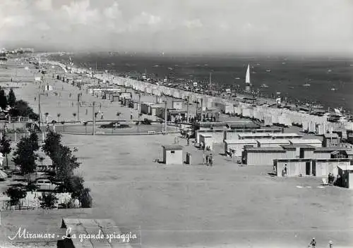 Italy postcard Miramare 1958 the grand beach