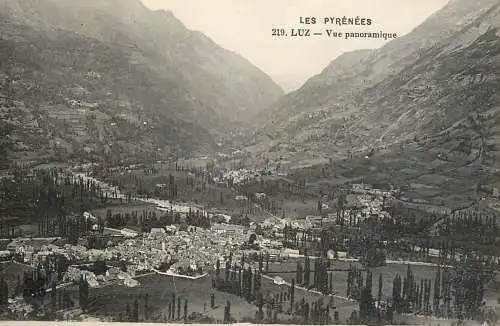 France postcard Hautes Pyrénées Luz Saint Sauveur vue panoramique