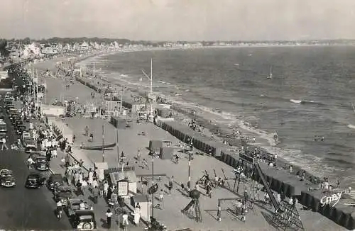 France Postcard La Baule Boulevard Hennecart