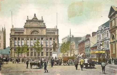 Postcard United Kingdom Wales Cardiff tram and center view