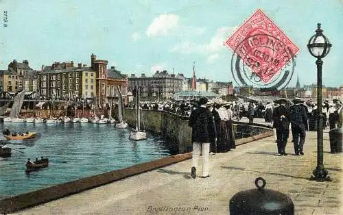 Postcard United Kingdom England Bridlington pier and promenade