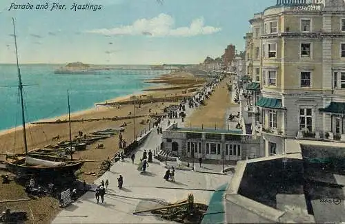 Postcard United Kingdom England Hastings parade and pier