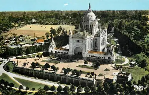 Postcard France Calvados > Lisieux la basilique