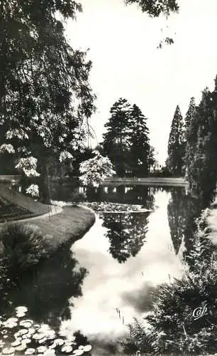 France postcard Ille et Vilaine Vitre jardin public