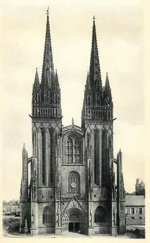 France postcard Quimper la cathedrale