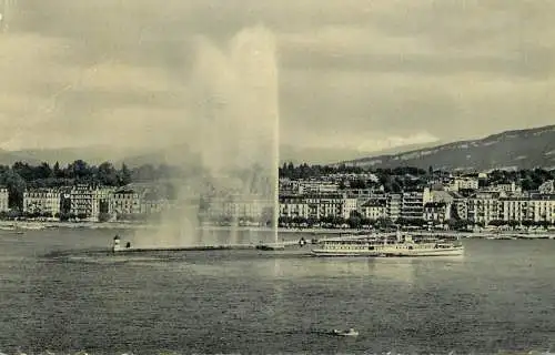 Postcard Switzerland Genève le Jet d'Eeau