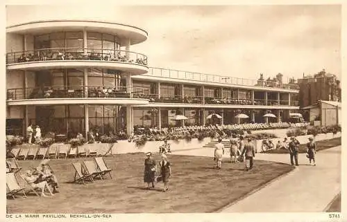 Postcard United Kingdom Bexhill on Sea Warr pavilion