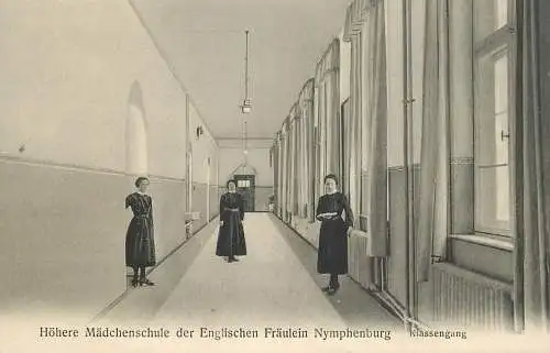 Hohere Madchenschule der Englischen Fraulein Nymphenburg Klassengang