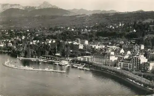France postcard Haute Savoie Evian-les-Bains Port et la dent d'Oche