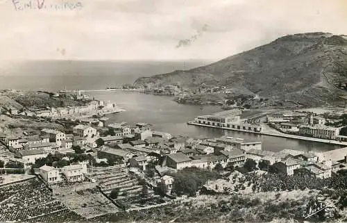 France postcard POrt Vendres