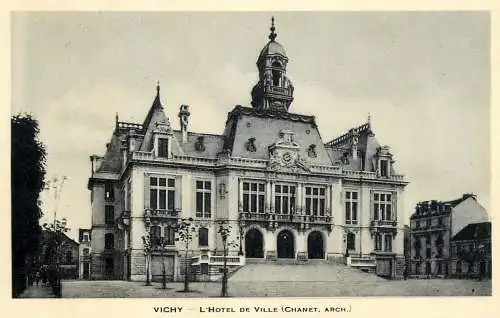 France postcard Vichy l'hotel de ville