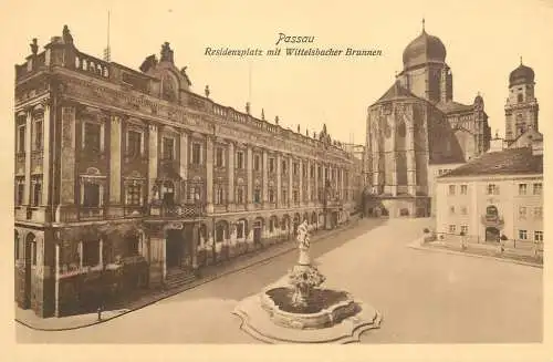 Germany postcard Passau Residenzplatz mit Wittelsbacher Brunnen