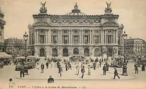Cpa France Paris l'opera et la station du Metropolitain