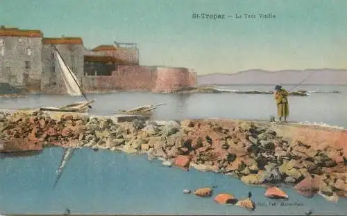 Cpa France Var > Saint-Tropez la tour vieille
