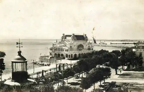 Romania Constanta Cazinoul si farul genovez