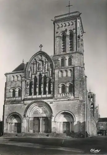 France Vezelay (Yonne) La Basilique de la Madeleine