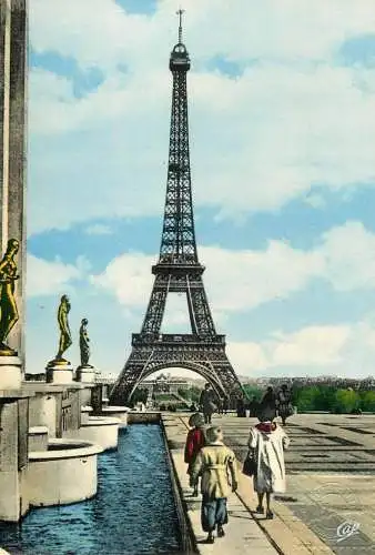 France Paris Tour Eiffel & Terrasse du Palais de Chaillot