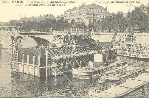 France carte d`autrefois Paris barge on the Seine