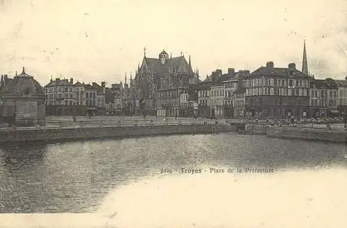 France carte d`autrefois Troyes place de la prefecture