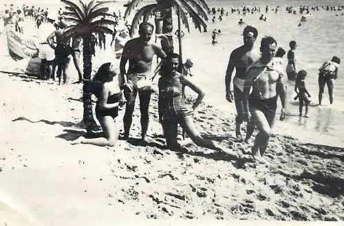 Anonymous persons beach life souvenir photo