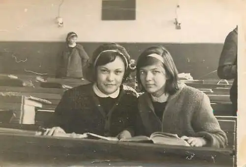 Romania school souvenir photo Cluj 1964
