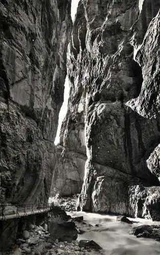 Switzerland postcard Grindelwald die Lutschinenschlucht