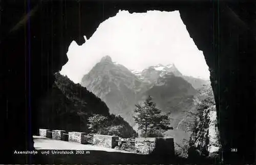 Switzerland postcard Axenstrasse mit Urirotstock
