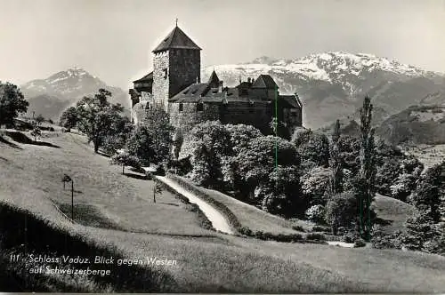 Liechtenstein postcard Vaduz schloss