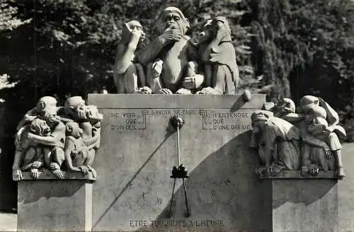 Switzerland postcard Ouchy Lausanne la fontaine aux Singes
