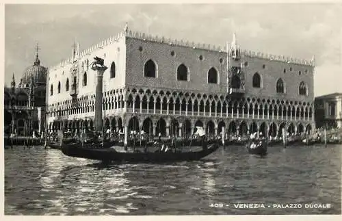 Postcard Italy Venezia (Venice) palazzo Ducale