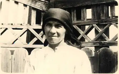 Annonymous person Romania woman folk type