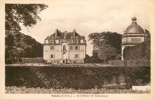 France postcard Voves chateau de Reverseaux