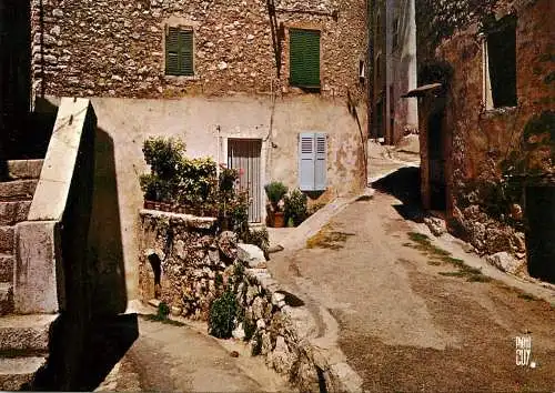 France Saint-Cezaire-sur-Saigne Alpes Maritimes vieux bourg rue pittoresque