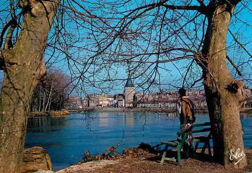 France Libourne (Gironde) Bords de l'Isle & la Vieille Tour vue generale