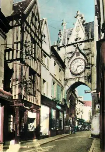 France Auxerre (Yonne) Tour de l'Horologe et maison