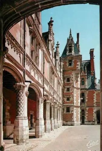 France Le Chateau de Blois la galerie de l'aile Louis XII