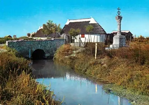 France La Camargue Saintes Maries de la Mer Cabanes de Gardiens et la Croix des Felibres