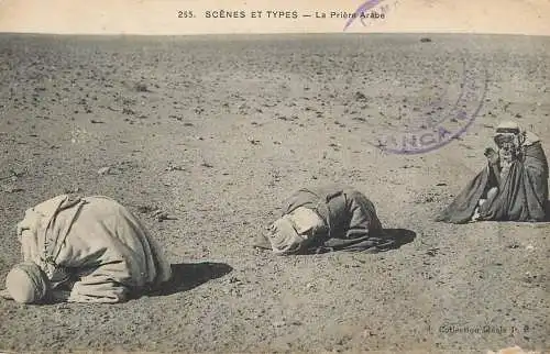 Africa postcard Morocco ethnic la priere arabe