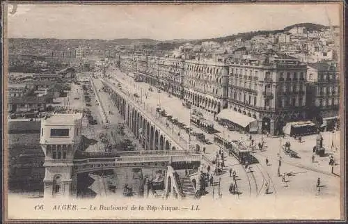 Alger boulevard de la Republique tramway vintage card