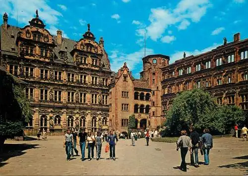 Postcard Germany Heidelberg Schlosshof mit Friedrichs und Ottherinrichsbau