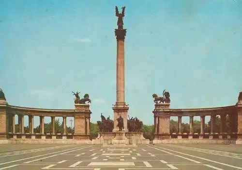 Postcard Hungary Budapest Millenniumi emlekmu 1972