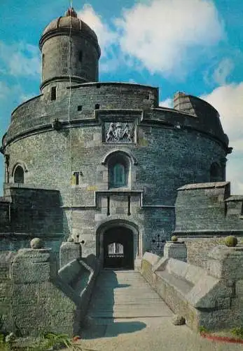 Postcard United Kingdom England Cornwall St. Mawes castle gateway and tower